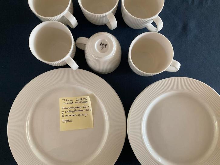 Ikea roomwit met ribbel servies 20726, Huis en Inrichting, Keuken | Servies, Zo goed als nieuw, Bord(en), Overige stijlen, Porselein