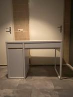 Bureau Micke van Ikea. Ophalen in Zaandam of Amsterdam noord, Huis en Inrichting, Bureaus, Ophalen of Verzenden, Zo goed als nieuw
