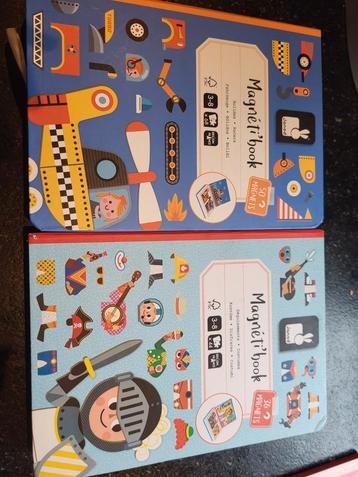 2 Magneti'books: Voertuigen & Kleding beschikbaar voor biedingen