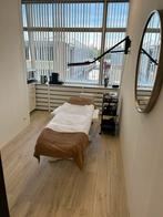 Room for rent for beauty & medical treatment, Huizen en Kamers, 20 tot 35 m², Amsterdam