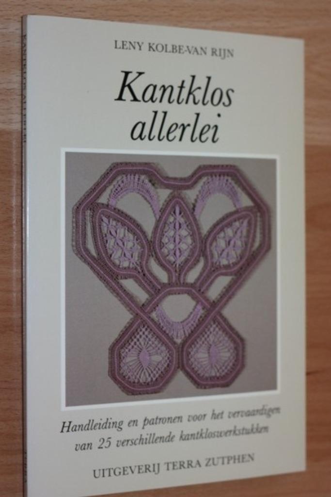 Kantklos allerlei 27313, Hobby en Vrije tijd, Kantklossen, Zo goed als nieuw, Boek of Tijdschrift, Ophalen of Verzenden