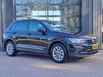 Volkswagen Tiguan 1.5 TSI Life Business | All-seasons | Trek, 1441 kg, Stof, Euro 6, 4 cilinders