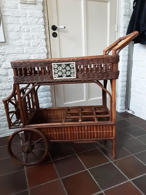 rotan serveerwagen, theewagen, drankenwagen, Huis en Inrichting, Woonaccessoires | Overige, Zo goed als nieuw, Ophalen