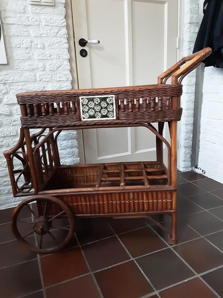rotan serveerwagen, theewagen, drankenwagen, Huis en Inrichting, Woonaccessoires | Overige, Zo goed als nieuw, Ophalen