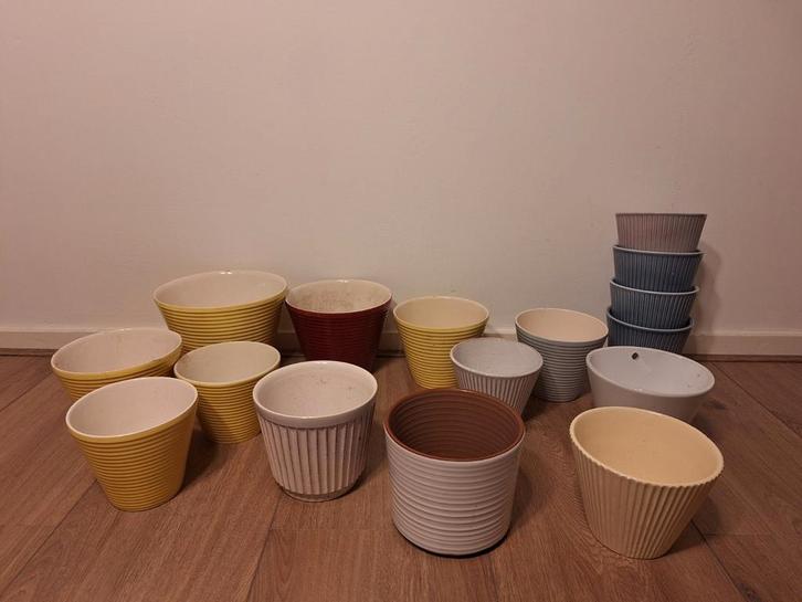Vintage jaren 50 / 60 bloempotten 16 stuks (fifties sixties), Verzamelen, Retro, Ophalen