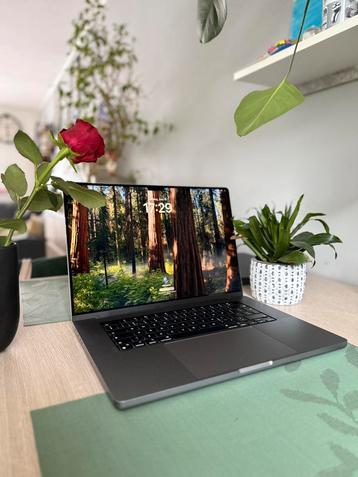 MacBook Pro M1 2021 M1 Pro, 16 - inch beschikbaar voor biedingen