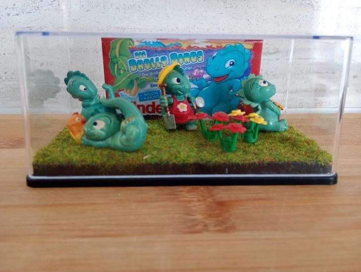 Kinder Surprise Drolly Dinos Display Tuin, Verzamelen, Poppetjes en Figuurtjes, Nieuw, Ophalen of Verzenden