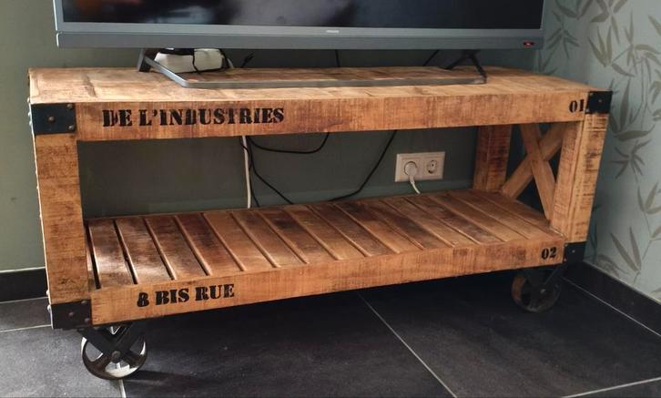 TV meubel industrieel, Huis en Inrichting, Kasten | Televisiemeubels, Gebruikt, Minder dan 100 cm, 100 tot 150 cm, 25 tot 50 cm