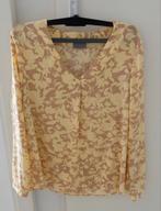 Blouse geel-bruin motief van C&A, Kleding | Dames, Tops, Ophalen of Verzenden, Zo goed als nieuw, Maat 38/40 (M), Bruin