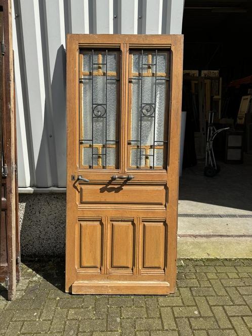Prachtige antieke eiken voordeur uit Frankrijk, Doe-het-zelf en Verbouw, Deuren en Horren, Zo goed als nieuw, Buitendeur, 215 cm of meer