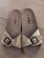 Leuke slippers maat 35, Ophalen, Meisje, Schoenen, Zo goed als nieuw