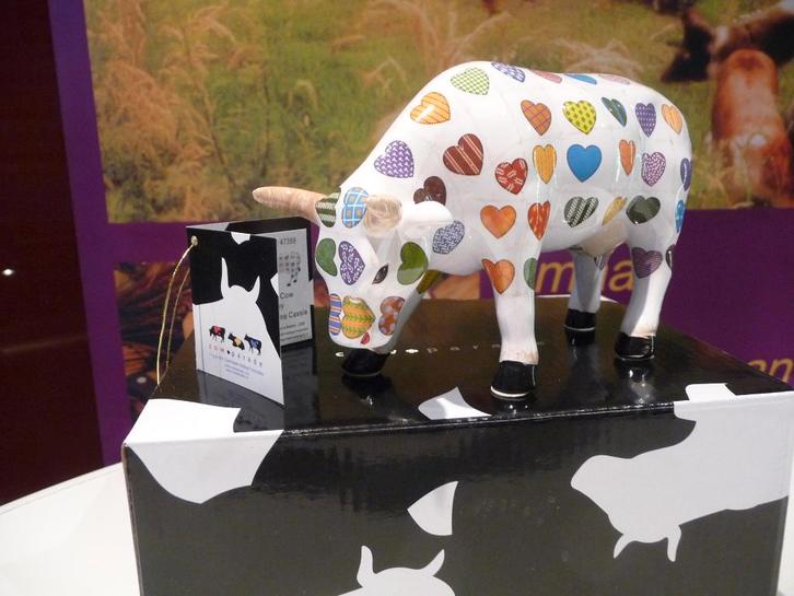 Nieuw Cow Parade koe Cali Cow medium gratis verzending., Antiek en Kunst, Kunst | Designobjecten, Ophalen of Verzenden