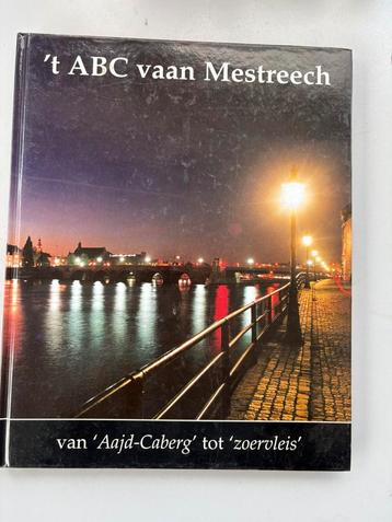 (F) ABC vaan Mestreech – Maastricht in dialect, foto’s beschikbaar voor biedingen