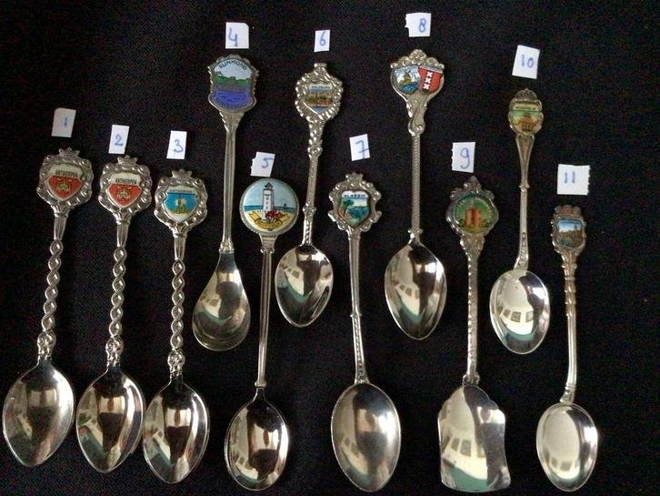 Theelepeltjes Emaille foto💥 Landen/Steden Binnen/Buitenland, Antiek en Kunst, Antiek | Bestek, Ophalen of Verzenden