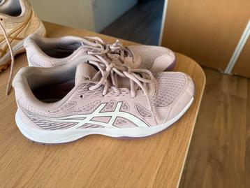 Asics Sportschoenen Roze Maat 39.5 beschikbaar voor biedingen