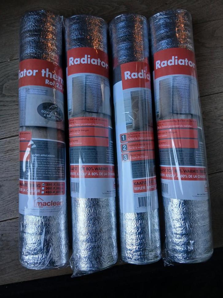 Folie radiator 4 rollen, Doe-het-zelf en Verbouw, Isolatie en Afdichting, Overige materialen, Minder dan 4 cm, Minder dan 5 m²