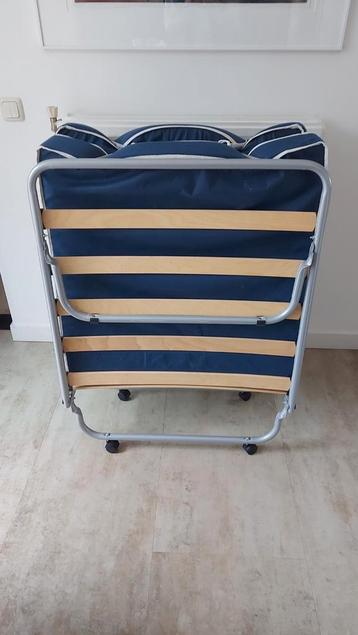 Logeerbed zo goed als nieuw beschikbaar voor biedingen