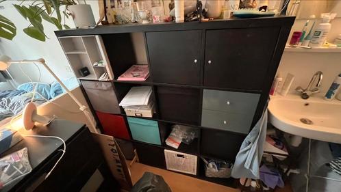 4x4 zwarte IKEA kallax kast incl accessoires, Huis en Inrichting, Kasten | Dressoirs, Gebruikt, 100 tot 150 cm, 25 tot 50 cm, Met lade(s)