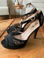 Zwarte open pumps hakken maat 39 met kant, Pumps, Zwart, Ophalen of Verzenden, Zo goed als nieuw
