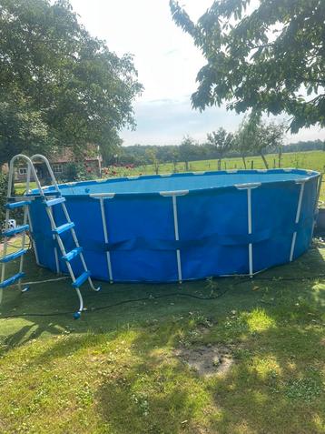 Zwembad intex 5,5 meter +trapje en zijl beschikbaar voor biedingen