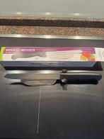 Te koop broodmes met afstandhouder, Huis en Inrichting, Keuken | Bestek, Ophalen of Verzenden, Zo goed als nieuw, Overige materialen