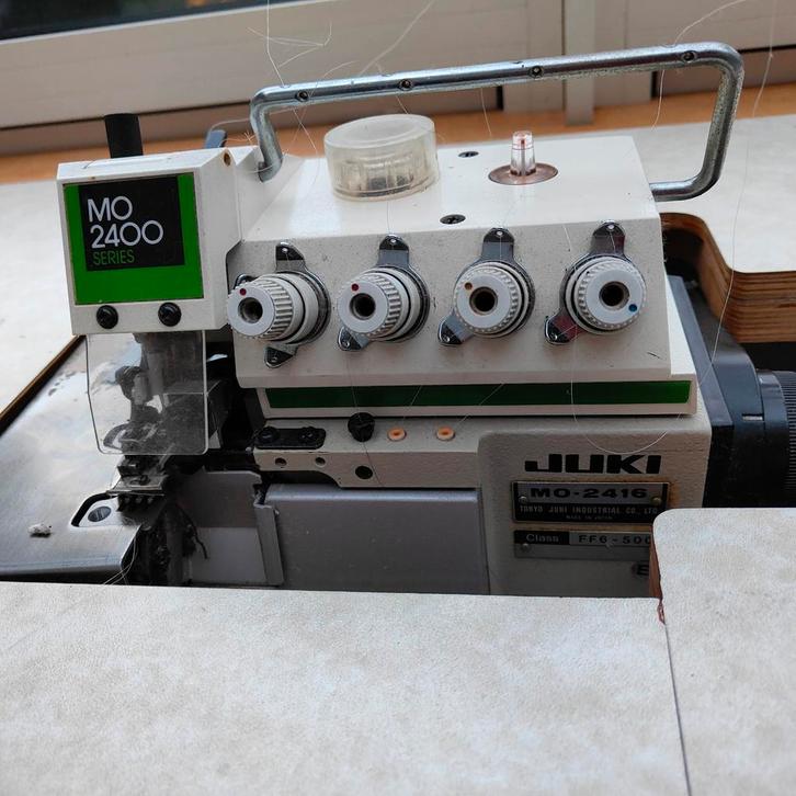 Juki Industriële Lockmachine, Hobby en Vrije tijd, Naaimachines en Toebehoren, Lockmachine, Overige merken, Industrieel, Ophalen of Verzenden