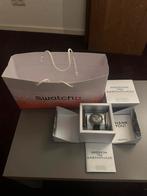 Swatch MoonSwatch Mission to Earthphase Grijs, Sieraden, Tassen en Uiterlijk, Horloges | Heren, Kunststof, Polshorloge, Swatch