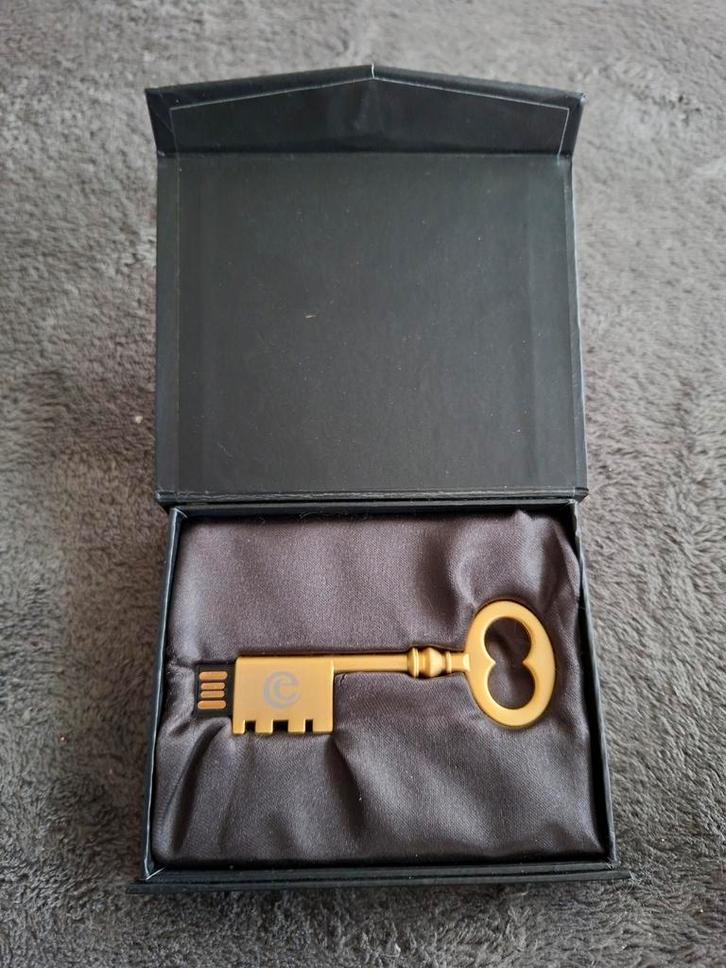 Efteling USB Sleutel - Uniek verzamelobject, Verzamelen, Efteling, Zo goed als nieuw, Gebruiksvoorwerp, Ophalen of Verzenden