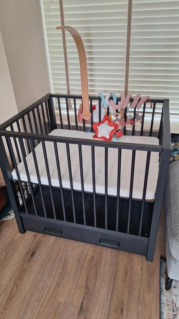 Wow! Europe Baby Box met lade Robin 2 (II) inc matras ZGAN!, Kinderen en Baby's, Boxen, Zo goed als nieuw, Rechthoekig, Lade, Ophalen of Verzenden
