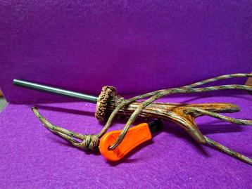 Custom Firesteels ree of hertengewei incl lanyard en scraper beschikbaar voor biedingen