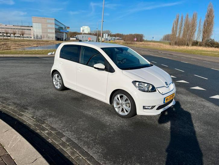 Skoda Citigo e-iV EV Style 83pk 2021 Wit, Auto's, Skoda, Particulier, Citigo, Airbags, Airconditioning, Apple Carplay, Bluetooth