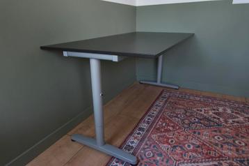 Ikea ‘Galant’ bureau 160x80 verstelbaar - afbeelding 1