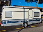 Fendt Saphir 470: Inclusief voortent en zakluifel, Caravans en Kamperen, Caravans, Schokbreker, Rondzit, Frans bed, Particulier