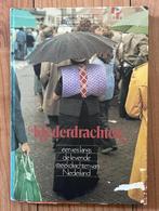Klederdrachten, Ophalen of Verzenden, Gelezen