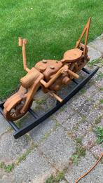 Handgemaakte houten hobbelmotor, Ophalen, Zo goed als nieuw, Rij- of Hobbelspeelgoed