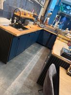 U-vorm Keuken met Houten Blad & Blauwe Kastfronten, Huis en Inrichting, Keuken | Complete keukens, Ophalen