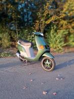 Piaggio quartz 50cc (custom), Fietsen en Brommers, Scooters | Piaggio, Ophalen, Zo goed als nieuw, Overige modellen