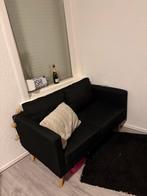 Zwart tweezitsbankje in keurige staat, Huis en Inrichting, Banken | Bankstellen, Ophalen, Tweepersoons, 75 tot 100 cm, Zo goed als nieuw