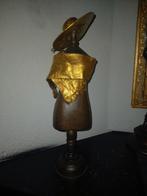 Leuk paspopje hout met gouden omslag doek en hoed, Antiek en Kunst, Ophalen of Verzenden