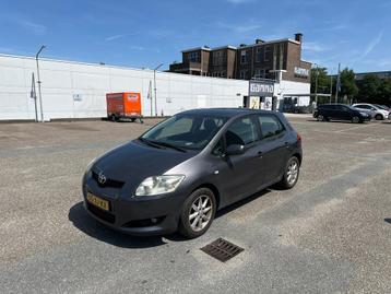 Toyota Auris 1.6-16V Sol beschikbaar voor biedingen
