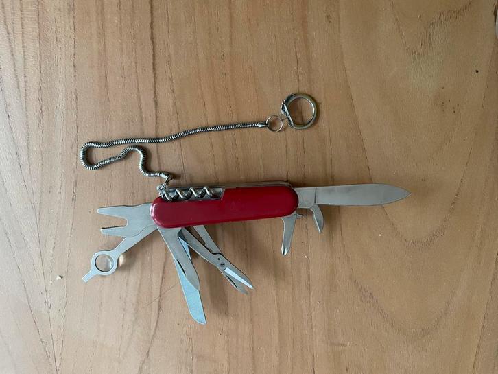 Victorinos Zwitsers zakmes met ketting, Doe-het-zelf en Verbouw, Gereedschap | Handgereedschap, Gebruikt, Ophalen of Verzenden