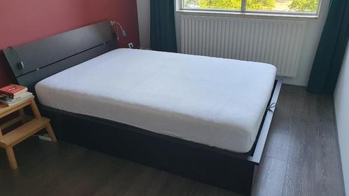 IKEA Malm Ottoman bed (140cm) met opbergruimte, Huis en Inrichting, Slaapkamer | Bedden, Gebruikt, Tweepersoons, 140 cm, 200 cm
