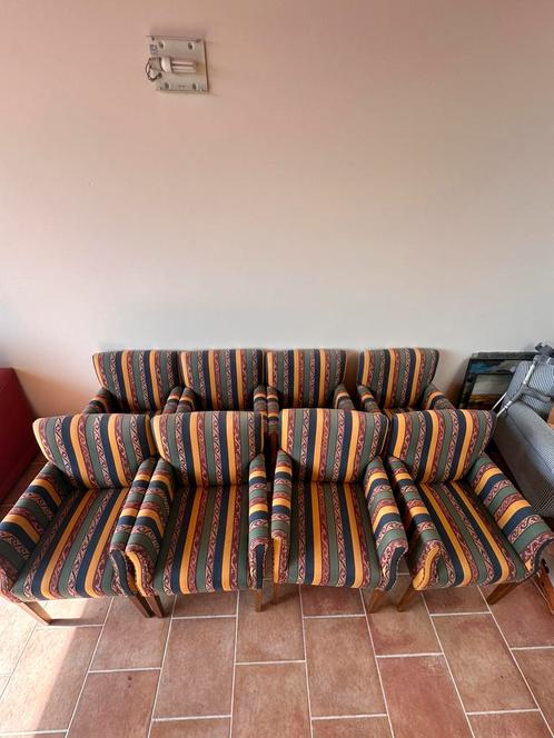 8 klassieke eetkamerstoelen met armleuning – breed & comfort, Huis en Inrichting, Stoelen, Zo goed als nieuw, Vijf, Zes of meer stoelen