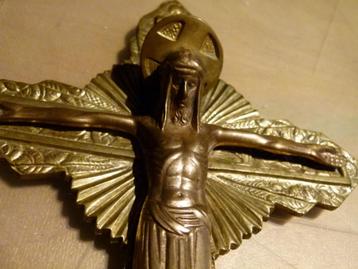 Antiek kruisbeeld. Ayez pitie de nous. Brons beschikbaar voor biedingen