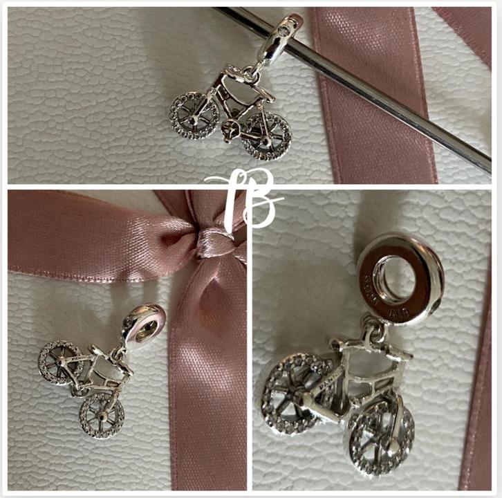 Originele Pandora fiets bedel, Sieraden, Tassen en Uiterlijk, Bedels, Nieuw, Pandora, Zilver, 1 bedel, Met strass, Ophalen of Verzenden