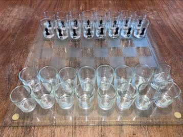 Shotglas schaakspel (1 pion kapot)