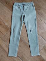 Broek lichtgroen, Kleding | Dames, Broeken en Pantalons, Ophalen of Verzenden, Nieuw, Maat 38/40 (M), Groen