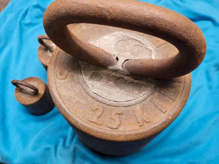 T.K. Oude ijzeren gewichten., Antiek en Kunst, Antiek | Gereedschap en Instrumenten, Ophalen