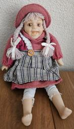 Vintage pop met keramiek gezicht, handen, voeten! Gaaf, mooi, Verzamelen, Poppen, Ophalen of Verzenden, Zo goed als nieuw, Pop