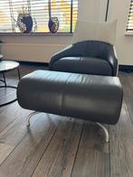 Leolux fauteuil. Solymi met bijpassende hocker., Huis en Inrichting, Fauteuils, Ophalen of Verzenden, Zo goed als nieuw, 75 tot 100 cm